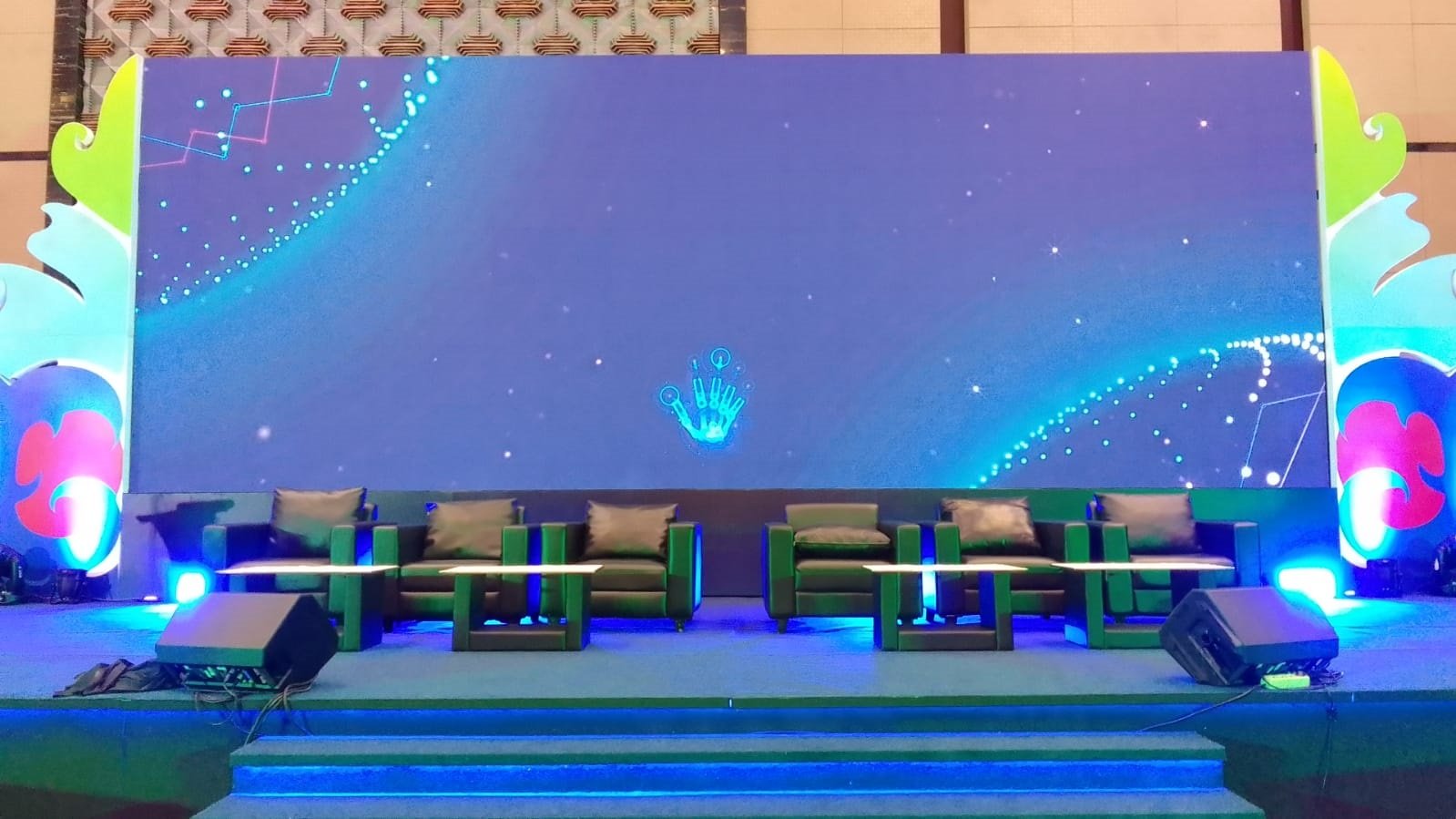 Sewa Sofa area Hammersonic Pantai Carnaval