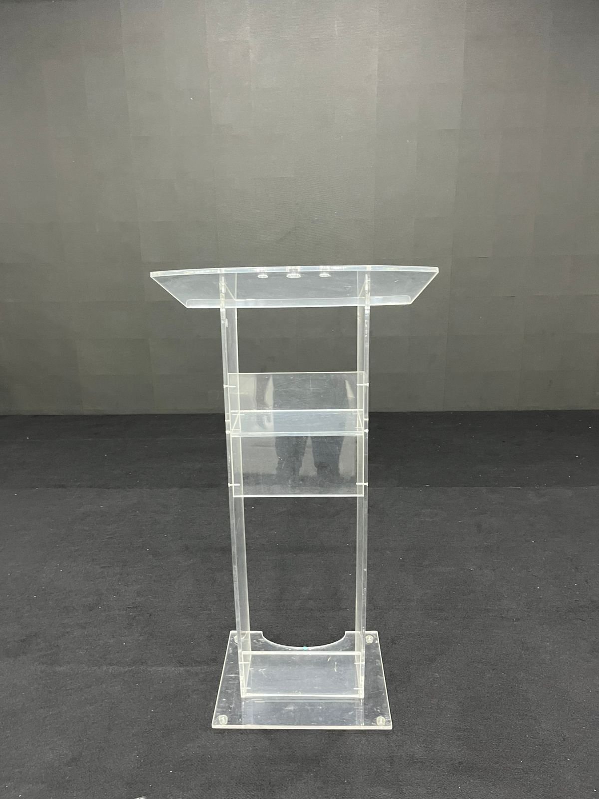 Vendor Sewa Podium Murah dan Profesional di Tangerang