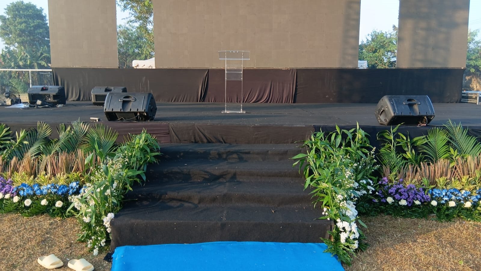 Solusi Sewa Podium Murah dan Profesional di Cikarang Selatan Bekasi