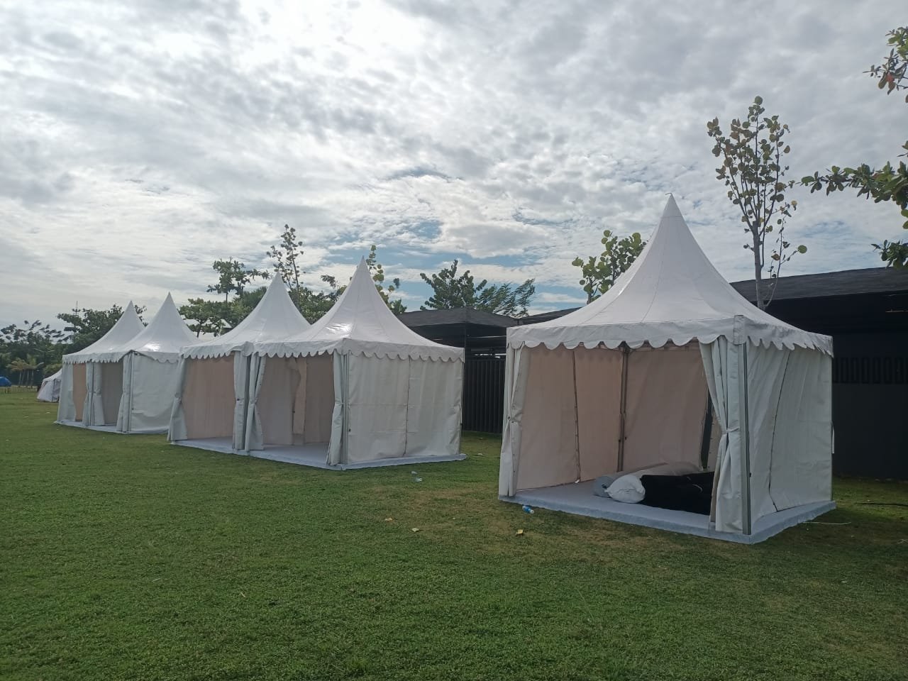 Sewa Tenda Sarnafil Berkualitas di Jonggol Bogor untuk Event Resmi dan Keluarga