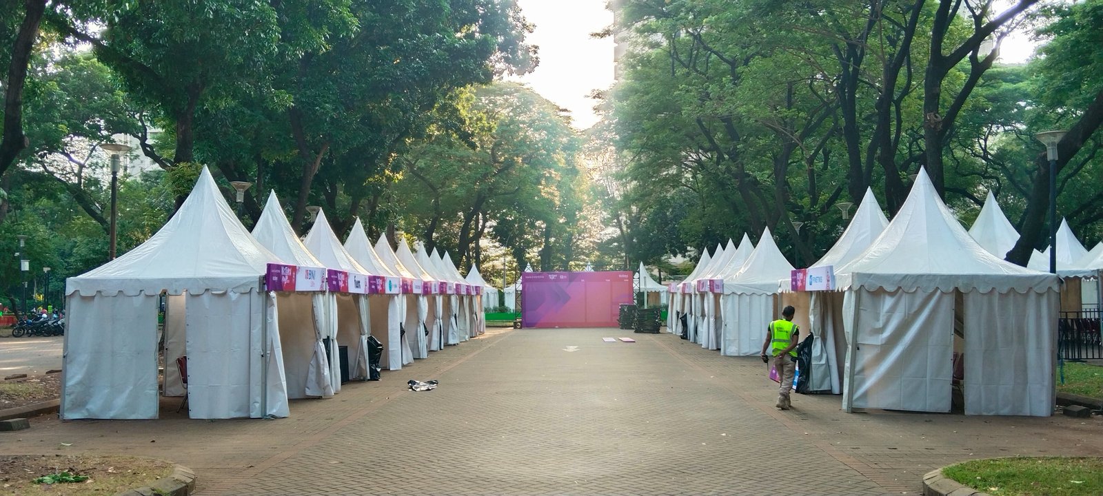 Sewa Tenda Sarnafil Terpercaya dan Hemat di Larangan Tangerang untuk Berbagai Event
